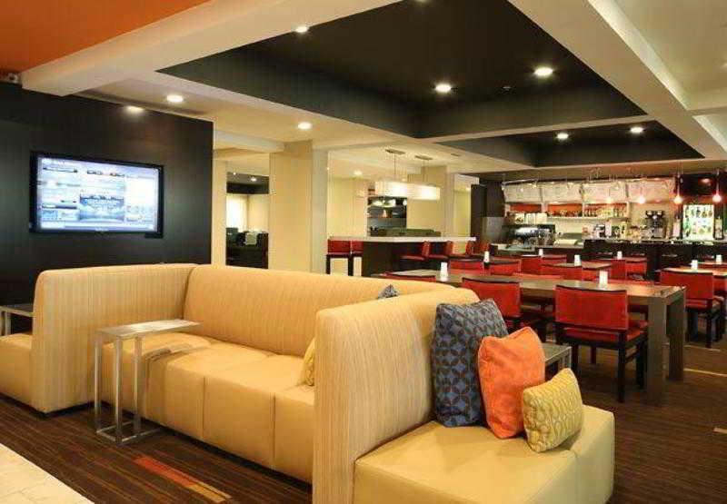 Hotel Courtyard By Marriott Dayton North Restaurant photo